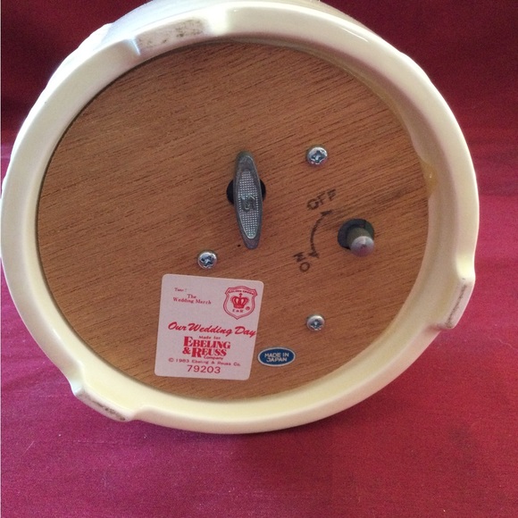 Our Wedding Day Musical Ornament - Picture 4 of 6